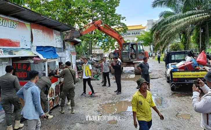 Puluhan-Bangunan-Liar-di-Jalan-Bima-Dibongkar-Pemko-Pekanbaru.jpg