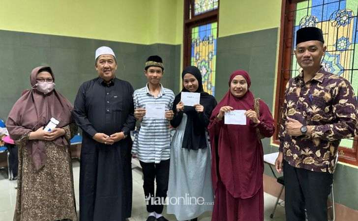 Puluhan-Mualaf-Rampungkan-Pembinaan-dari-Mualaf-Center-An-Nur-di-Tahun-2025.jpg