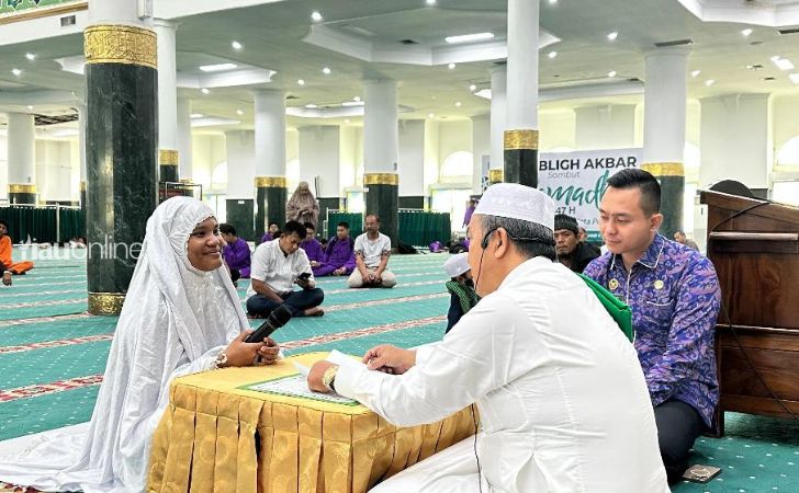 Putri-bersyahadat-di-annur.jpg