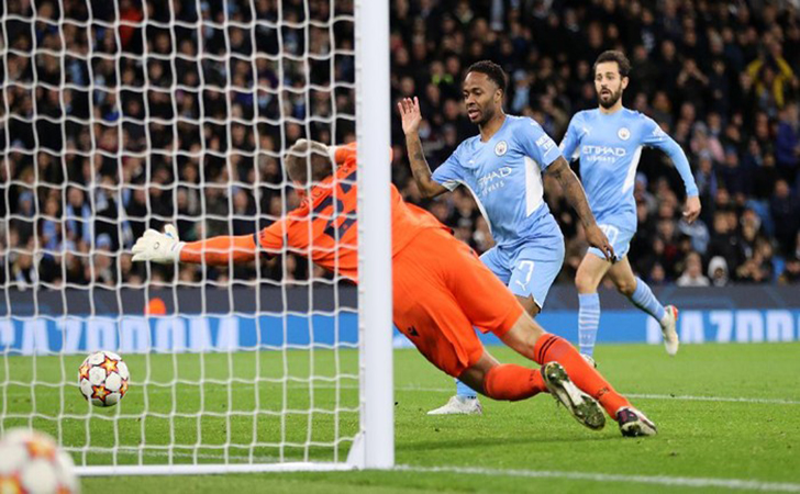 Raheem-Sterling-cetak-gol.jpg