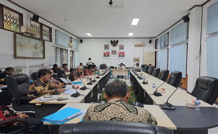 Rapat-DPRD-Kuansing6.jpg