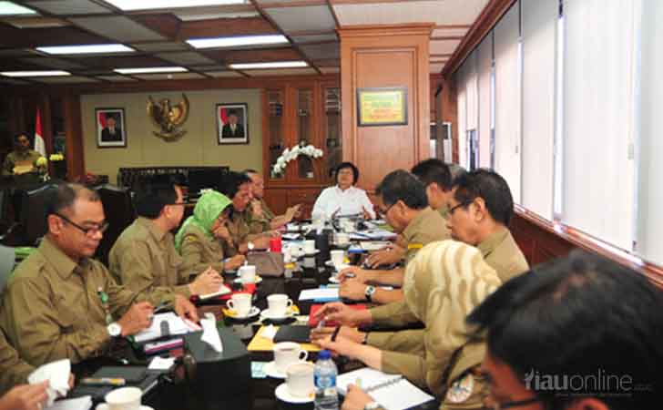 Rapat-Perdana-di-2017-Kementerian-LHK.jpg