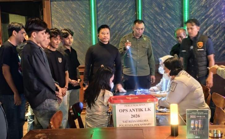 Razia-THM-Pekanbaru-Satu-Pengunjung-Positif-Narkoba-Diamankan.jpg