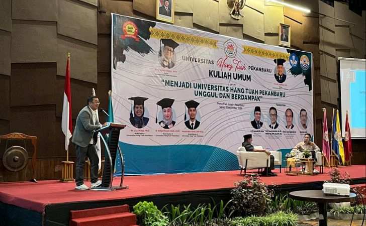 Rektor-Universitas-Hang-Tuah-Pekanbaru-Tekankan-Mahasiswa-Harus-Adaptif.jpg