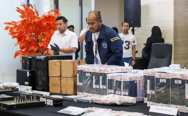 Ribuan-NIK-Dipakai-Daftar-SIM-Card-untuk-Penipuan-SMS-Blast-E-Tilang-Palsu.jpg