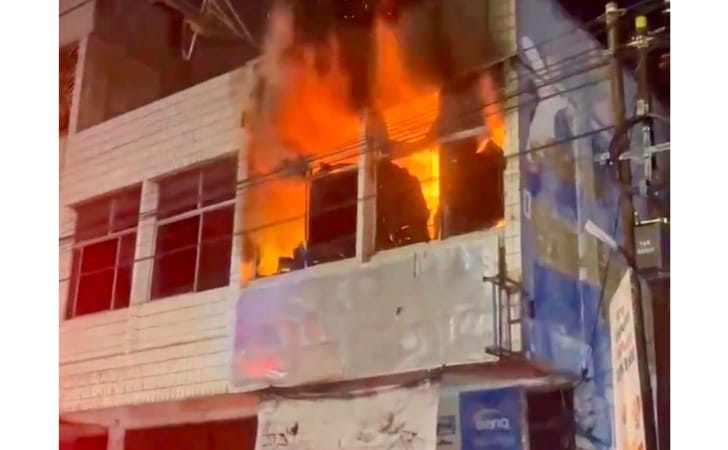 Ruko-terbakar-di-tuanku-tambusai2.jpg