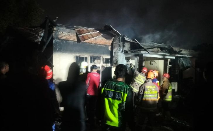 Rumah-di-Jalan-Sentosa-terbakar.jpg