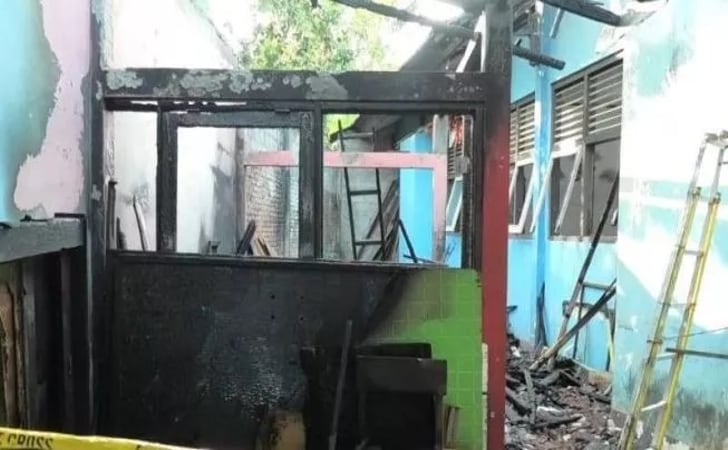 SMP-Temanggung-dibakar-siswa.jpg