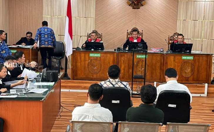 Saksi-kpk-di-sidang-abdul-wahid.jpg