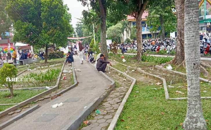 Sampah-di-area-CFD.jpg