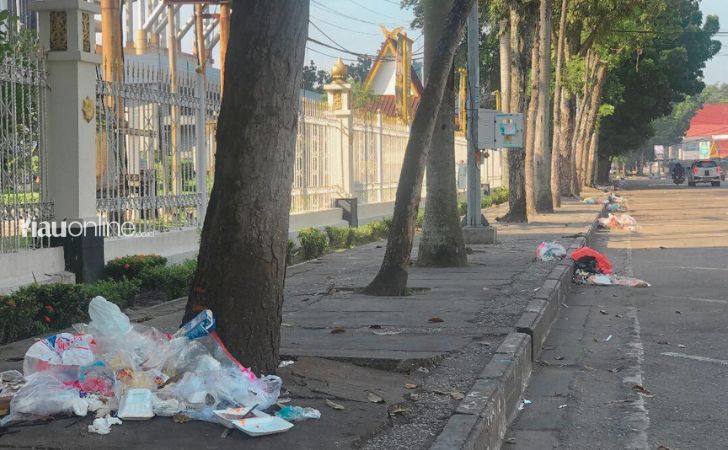 Sampah-di-cut-nyak-dien.jpg