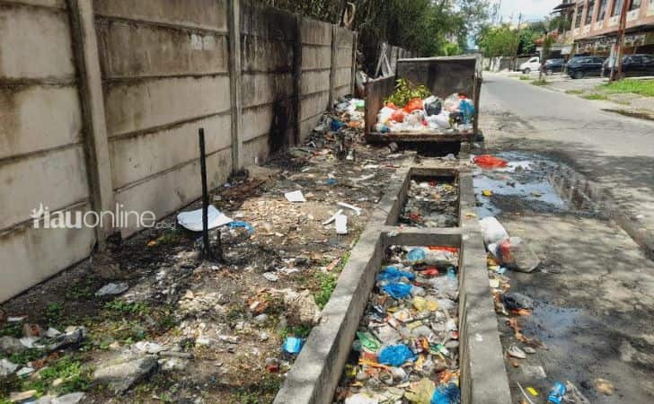 Sampah-di-jalan-abdul-muis.jpg