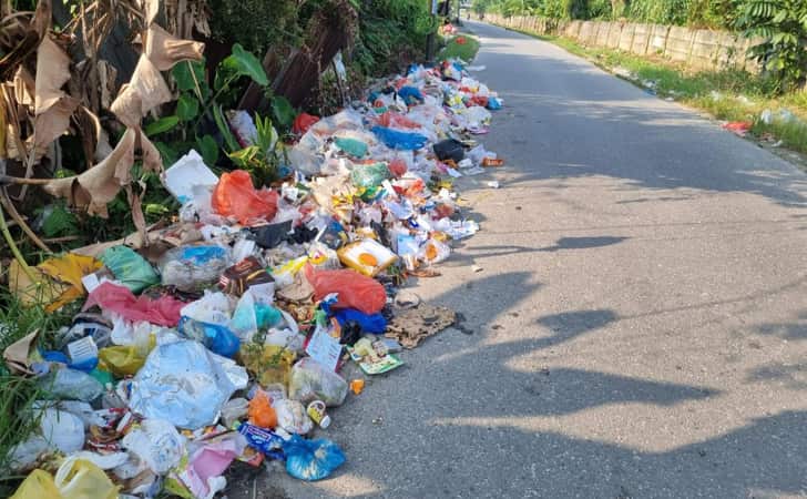 Sampah-menumpuk-di-jalan-terubuk.jpg