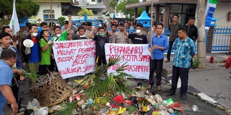 Sampah.jpg