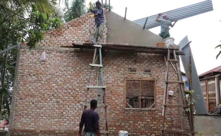 Satgas-TMMD-Kodim-0301Pekanbaru-Bangun-Rumah-Layak-Warga-Sialang-Sakti.jpg