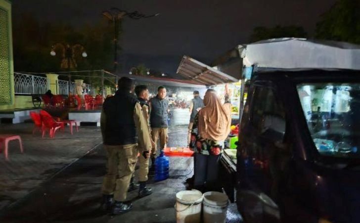 Satpol-PP-Pekanbaru-Bakal-Tindak-Tegas-PKL-di-Sekitar-Masjid-Raya-Agung-An-Nur.jpg