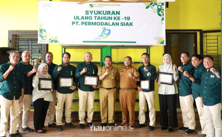 Sekda-Siak-Minta-BUMD-Lebih-Progresif-dan-Inovatif.jpg