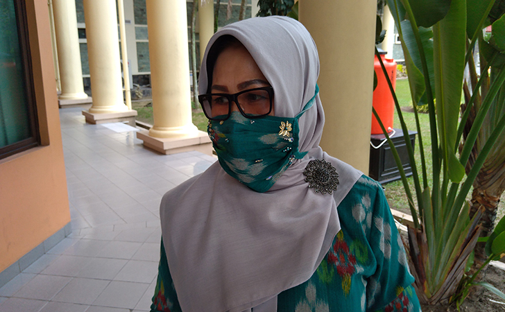 Sekretaris-Komisi-III-DPRD-Riau-Eva-Yuliana.jpg