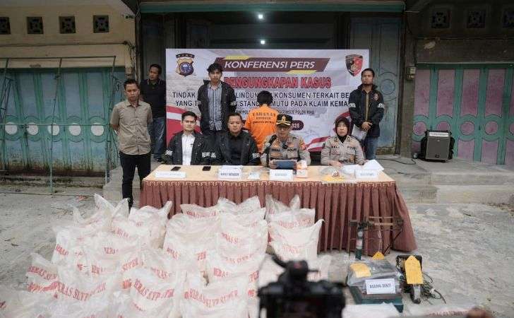 Setelah-Polda-Polres-Dumai-Bongkar-Praktik-Pengoplos-Beras-Premium.jpg