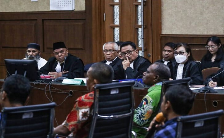 Sidang-Lukas-Enembe1.jpg