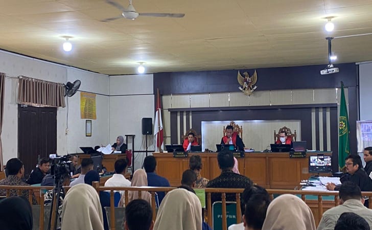 Sidang-Muhamad-Adil2.jpg