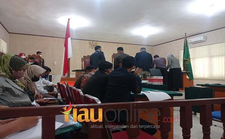 Sidang-Praperadilan-mantan-Bupati-Inhil2.jpg