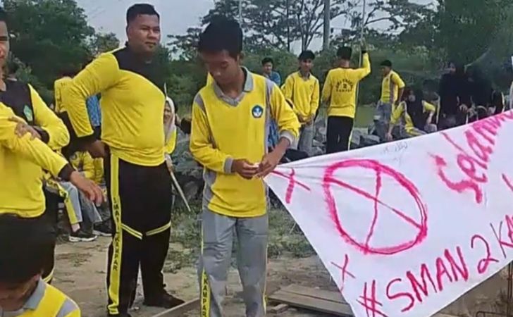 Siswa-SMAN-Kampar-demo.jpg