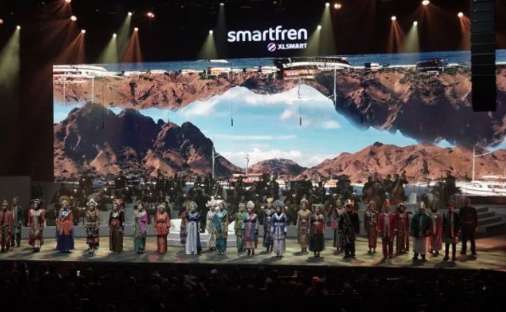 Smartfren-malam-100-cinta.jpg
