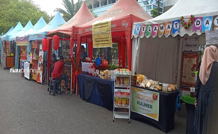 Stand-bazar-umkm-di-festival.jpg