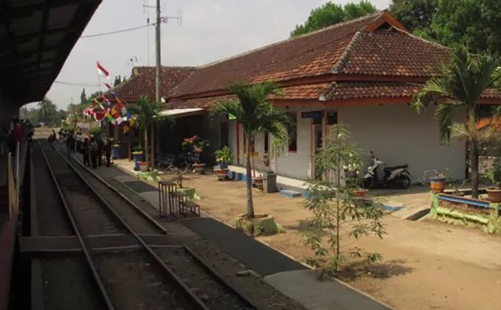 Stasiun-kotabumi.jpg