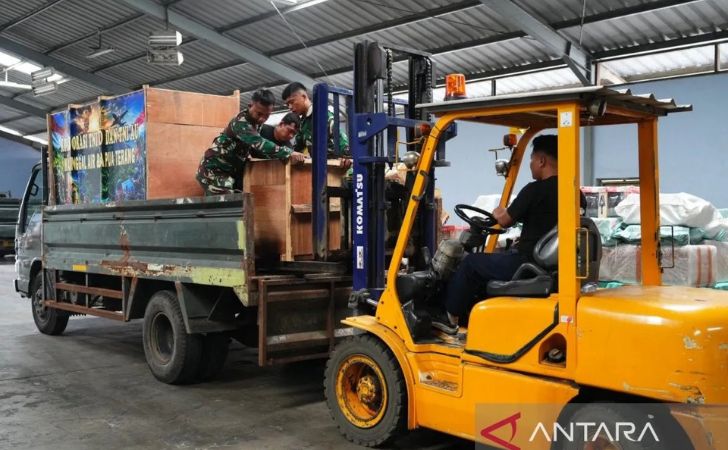 TNI-AD-bangun-sumber-air-bersih.jpg