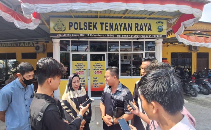 Tapak-riau-di-Polsek-Tenayan-Raya1.jpg