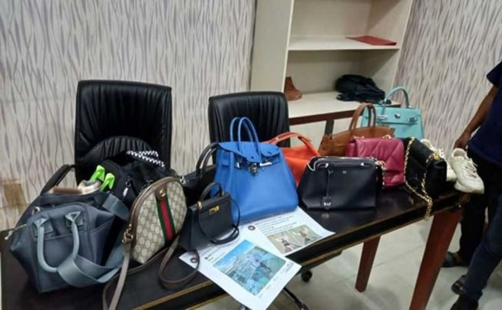 Tas-branded-KW-milik-istri-Sekda-Riau.jpg