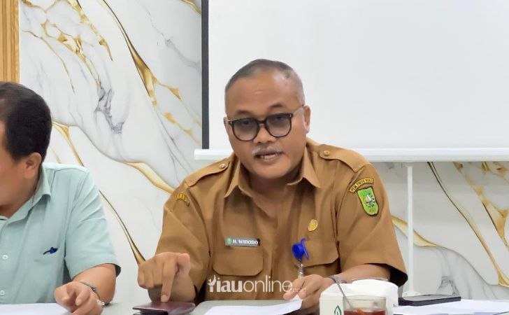 Tegaskan-Tak-Mengancam-Plt-Kadiskes-Riau-Saya-Ingin-Selesaikan-Baik-baik.jpg