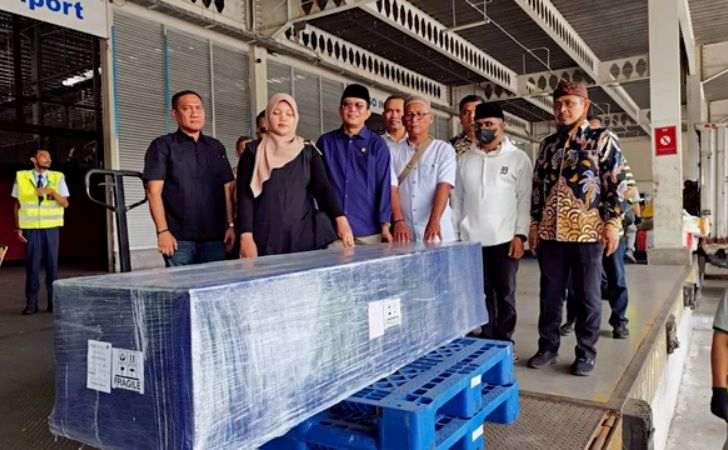 Tewas-di-Kamboja-Jenazah-PMI-Argo-Prasetyo-Tiba-di-Bandara-Kualanamu.jpg