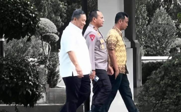 Thomas-Ngaku-Diperintah-SF-Hariyanto-Minta-Uang-untuk-Perbaikan-Rumah-Dinas-Kapolda.jpg