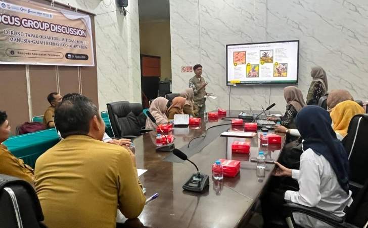 Tim-PKM-RSH-Unri-FGD-di-Pelalawan.jpg