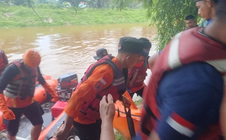 Tim-SAR-Gabungan-Temukan-Remaja-Tenggelam-di-Sungai-Sail-Dalam-Kondisi-Meninggal.jpg