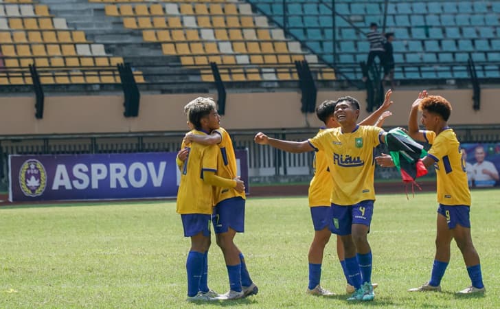 Tim-sepak-bola-riau-lolos-pon.jpg