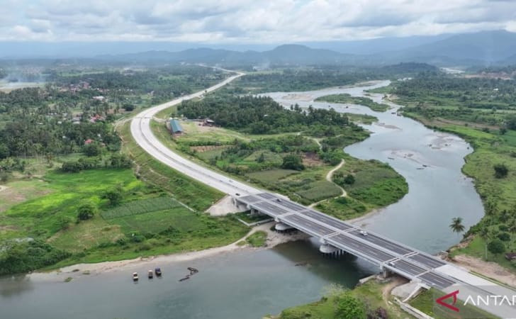 Tol-Padang-Sicincin2.jpg