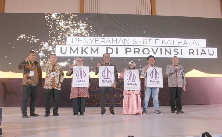 UMKM-binaan-phr-terima-sertifikat-halal.jpg