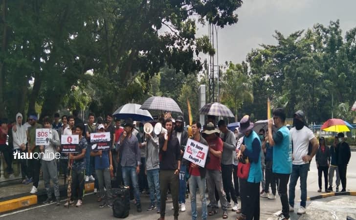 Unjuk-rasa-imigran-di-DPRD-Riau.jpg