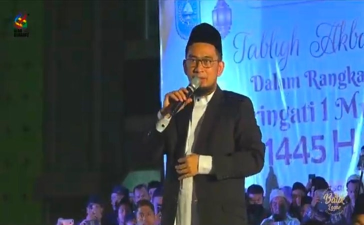 Ustaz-Adi-Hidayat-di-annur.jpg