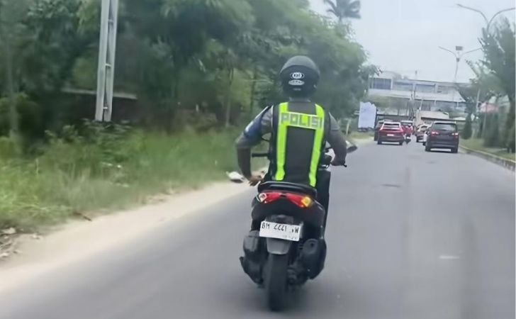 Video-Viral-12-Detik-Diduga-Penilangan-oleh-Polantas-Warganet-Mau-Lebaran.jpg