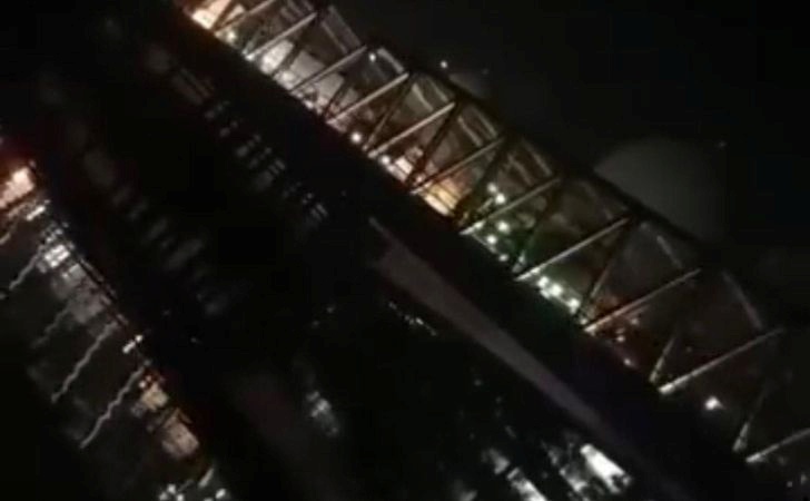 Viral-di-Medsos-Pengendara-Panik-Karena-Dentuman-Keras-Diduga-Dari-Jembatan-Siak-II.jpg