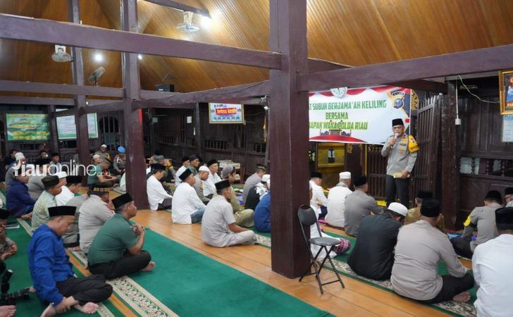 Wakapolda-Riau-Salat-Jamaah.jpg