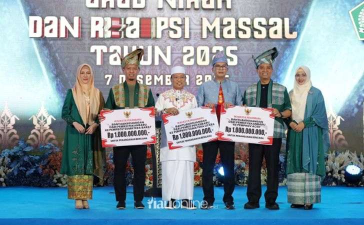 Wali-Kota-Pekanbaru-Salurkan-Rp3-Miliar-untuk-Korban-Bencana-Sumatra.jpg