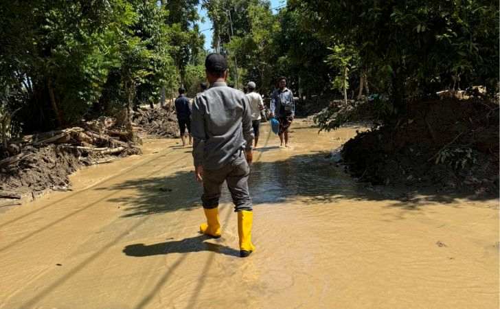 Wamen-Komdigi-Fokus-Pulihkan-Sungai-dan-Jaringan-Telekomunikasi-Aceh.jpg