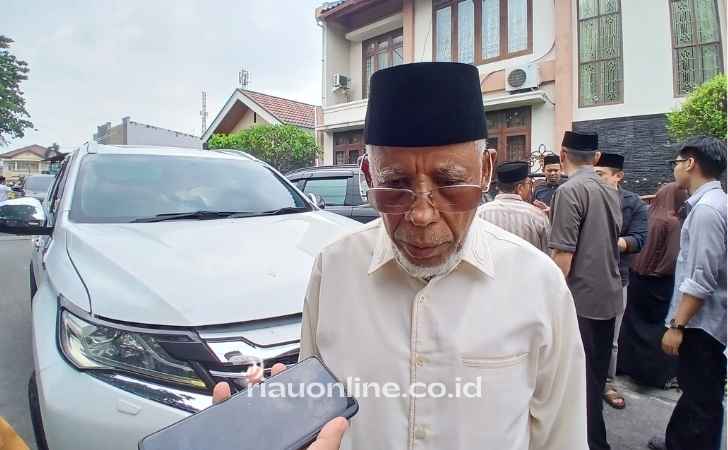 Wan-Abubakar-Kenang-Sosok-Arwin-AS-Sebagai-Teladan-Seorang-Pemimpin.jpg