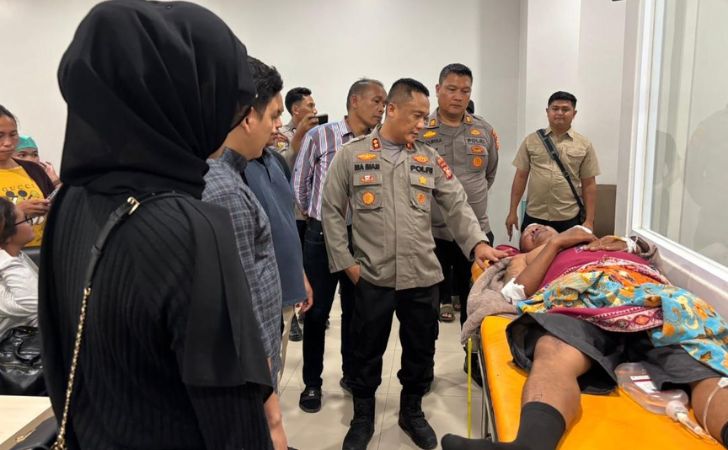Warga-terluka-usai-bentrok-di-desa-balam.jpg
